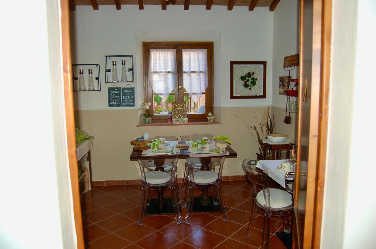 Bed And Breakfast Casale Del Sole Castellina Marittima Bagian luar foto